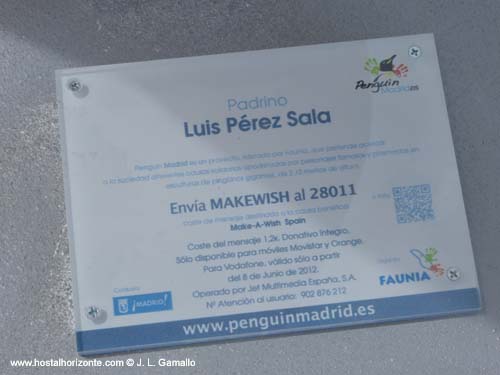 Pinguino solidario Madrid Spain 2012