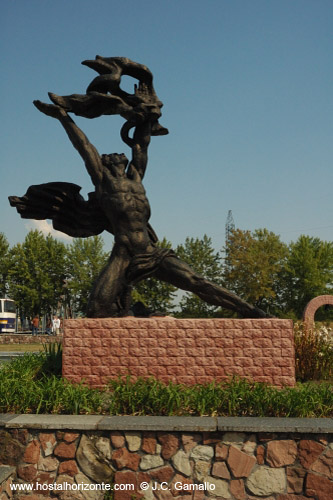 monumento-muertos-accidente-nuclear-chernobil