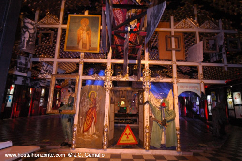 Altar muertos Chernobil. Museo Kiev.