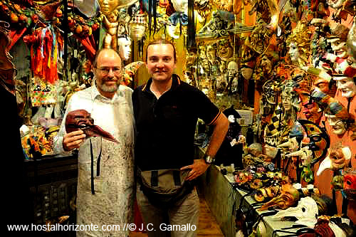 Tienda de máscaras en Venecia